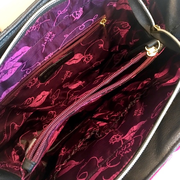 Betsey Johnson Quilted Heart Blk Purse Fuchsia Bow - Picture 7 of 8